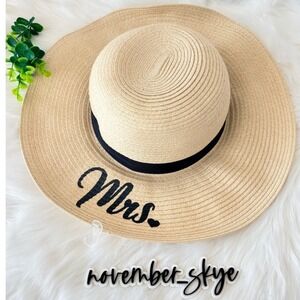 Mrs. Embroidered Straw Sun Hat‎ with Black Band